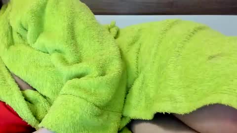 Snapshot of 00ingrid00 chatting on 10.22.25 00ingrid00 online show from 10.22.25