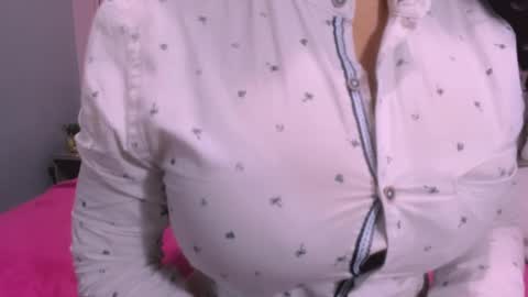 Snapshot of 00valeriasexxx chatting on 12.18.24 Valeria online show from 12.18.24