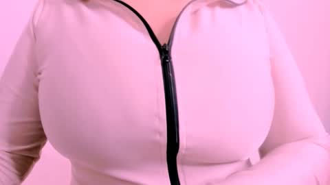 Snapshot of 00valeriasexxx chatting on 10.23.25 Valeria online show from 10.23.25