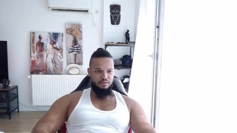 Snapshot of 0_kingsley chatting on 10.31.25 Kingsley online show from 10.31.25