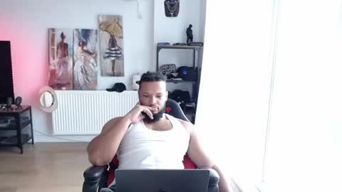 Kingsley online show from 06.12.26