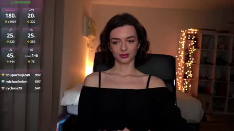 Olivia online show from 02.15.26