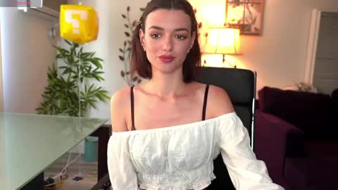 Olivia online show from 05.02.26