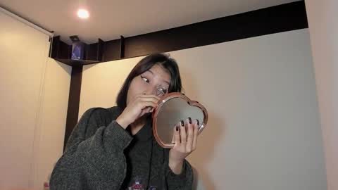 Snapshot of 0amy1 chatting on 10.06.25 amy online show from 10.06.25