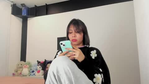 Snapshot of 0amy1 chatting on 10.16.25 amy online show from 10.16.25