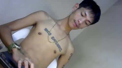 Snapshot of 0cir_asiansatisfy chatting on 12.17.24 RICK online show from 12.17.24