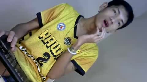 Snapshot of 0cir_asiansatisfy chatting on 12.28.24 RICK online show from 12.28.24