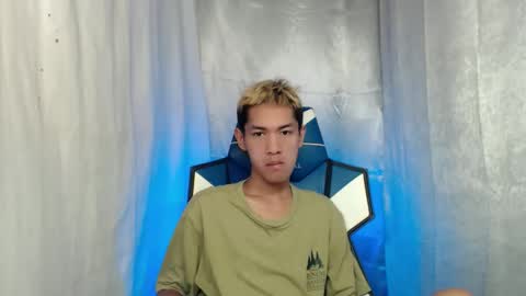 Snapshot of 0cir_asiansatisfy chatting on 01.10.26 RICK online show from 01.10.26