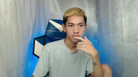 Snapshot of 0cir_asiansatisfy chatting on 01.11.26 RICK online show from 01.11.26