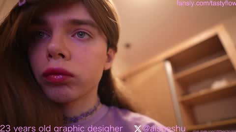 Snapshot of 1000and1nights_ chatting on 01.30.25 Aishe online show from 01.30.25