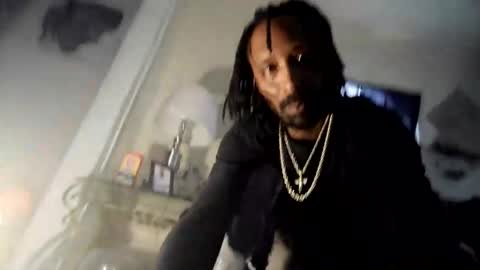 Snapshot of 11hundsum chatting on 03.23.26 Darkmeat100 online show from 03.23.26