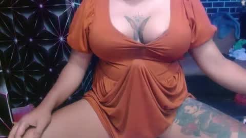 Snapshot of 11inchmonstercock4u chatting on 04.14.26 i am trixie im Your Selfsucking Mistress online show from 04.14.26
