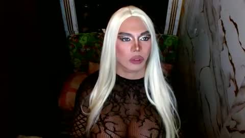 Snapshot of 11inchsinglecious chatting on 03.05.26 HUGECOCK online show from 03.05.26