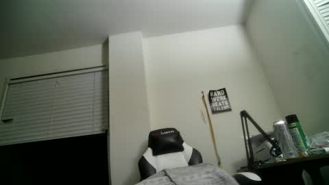 Snapshot of 11inchtattedtrinibad chatting on 11.24.25 11inchtattedtrinibad online show from 11.24.25