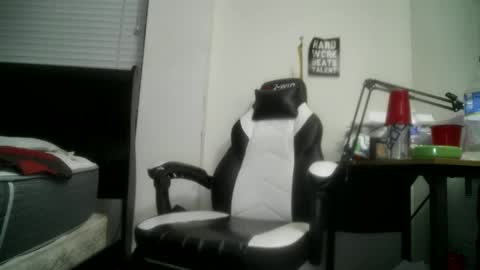 Snapshot of 11inchtattedtrinibad chatting on 12.16.25 11inchtattedtrinibad online show from 12.16.25