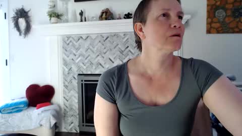 Snapshot of 11willowandjohn11 chatting on 05.24.26 Aurora Willows online show from 05.24.26