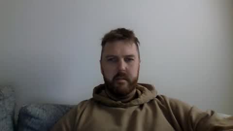 Snapshot of 123holt123 chatting on 04.28.26 123holt123 online show from 04.28.26