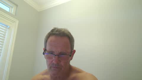 Snapshot of 13glanmorfa chatting on 10.28.25 13glanmorfa online show from 10.28.25