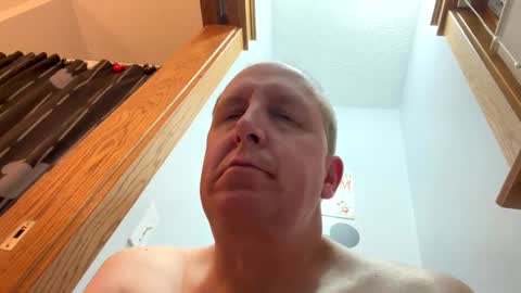 Snapshot of 16510 chatting on 10.02.25 16510 online show from 10.02.25