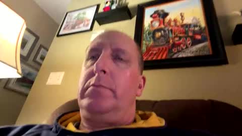 Snapshot of 16510 chatting on 12.16.25 16510 online show from 12.16.25