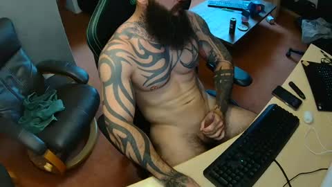 Snapshot of 19andre90 chatting on 06.25.26 19andre90 online show from 06.25.26