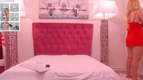 Snapshot of 1amanda chatting on 09.11.25 AMANDA online show from 09.11.25