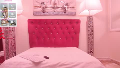 Snapshot of 1amanda chatting on 09.15.25 AMANDA online show from 09.15.25