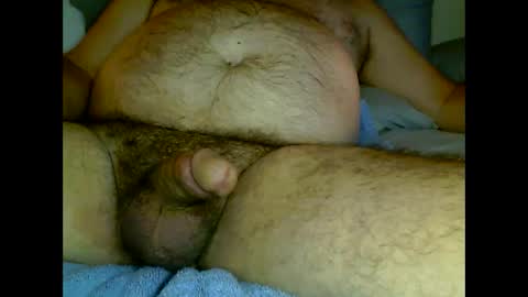 Snapshot of 1avgguy chatting on 10.09.25 1AvgGuy online show from 10.09.25