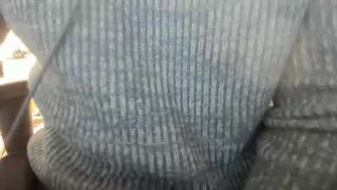 Snapshot of 1bigloadasian chatting on 11.08.25 1bigloadasian online show from 11.08.25