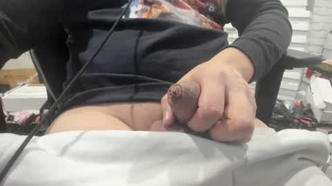 Snapshot of 1bigloadasian chatting on 11.12.25 1bigloadasian online show from 11.12.25