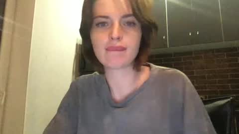 Snapshot of 1dove chatting on 12.04.24 DOVE online show from 12.04.24