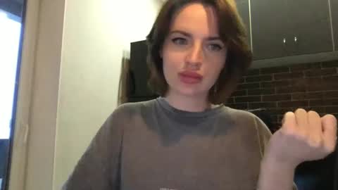 Snapshot of 1dove chatting on 12.10.24 DOVE online show from 12.10.24