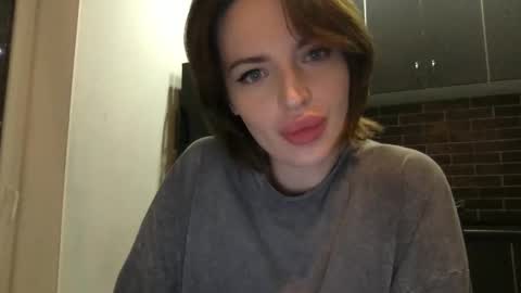 Snapshot of 1dove chatting on 12.10.24 DOVE online show from 12.10.24