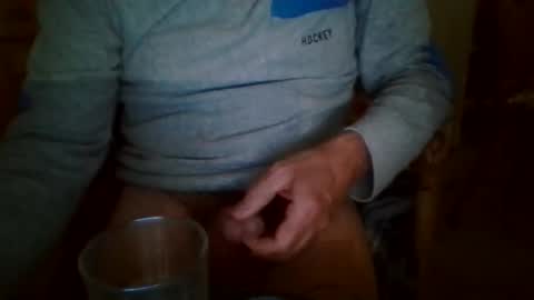 Snapshot of 1guido chatting on 12.02.25 Guido online show from 12.02.25