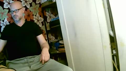 Snapshot of 1hotbaldguy chatting on 02.17.26 1hotbaldguy online show from 02.17.26