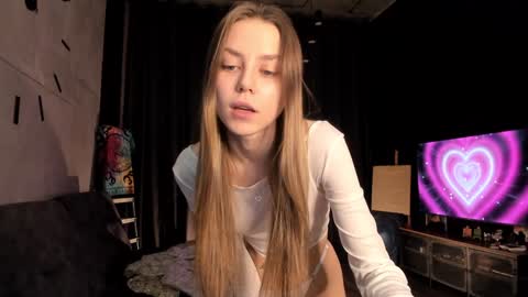 Snapshot of 1i1ypa1mer chatting on 01.10.25 Lily 3 online show from 01.10.25