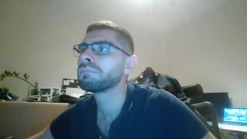 Snapshot of 1kamilkamil11 chatting on 12.19.24 kam online show from 12.19.24