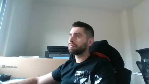 Snapshot of 1kamilkamil11 chatting on 02.12.25 kam online show from 02.12.25