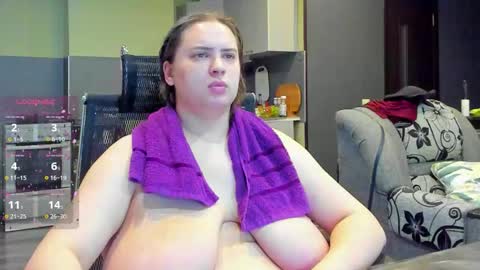 1LINDSEY1 online show from 11.03.25