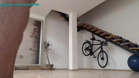 Snapshot of 1manshow11 chatting on 12.09.24 1manshow11 online show from 12.09.24