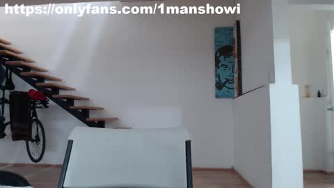 Snapshot of 1manshow11 chatting on 01.16.25 1manshow11 online show from 01.16.25