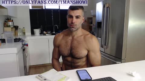 Snapshot of 1manshow11 chatting on 01.27.25 1manshow11 online show from 01.27.25