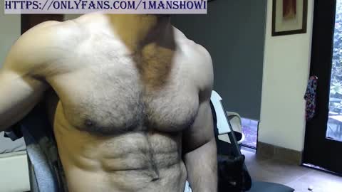 Snapshot of 1manshow11 chatting on 03.03.25 1manshow11 online show from 03.03.25