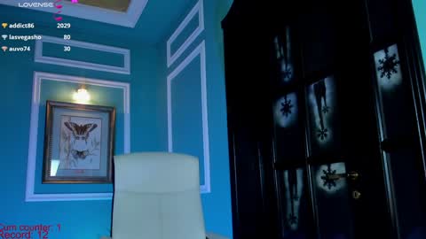 Moona  online show from 12.29.24