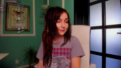 Moona  online show from 01.13.26