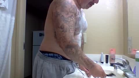 Snapshot of 1nastya8 chatting on 04.04.26 TheShyOne18 online show from 04.04.26