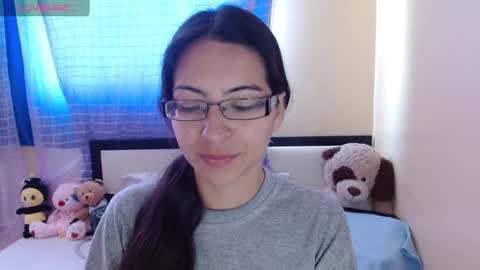 paola online show from 02.12.25