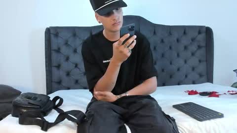 1Threestar online show from 09.23.25