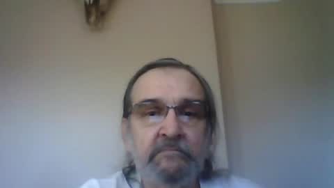 Snapshot of 1valentine chatting on 01.04.25 1valentine online show from 01.04.25