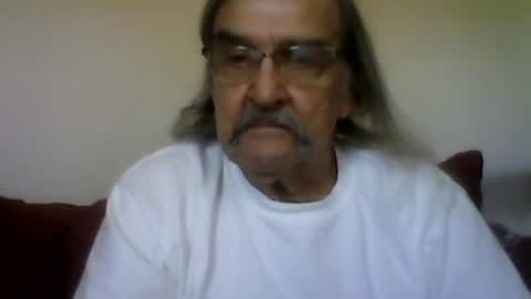 Snapshot of 1valentine chatting on 06.19.26 1valentine online show from 06.19.26